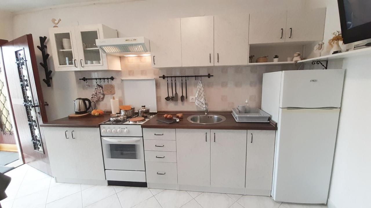 Apartments Nadia Sokolic Нерезине Екстериор снимка