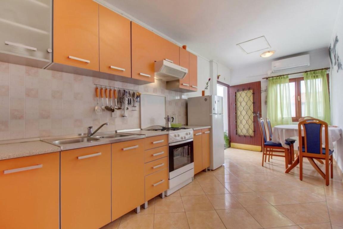 Apartments Nadia Sokolic Нерезине Екстериор снимка